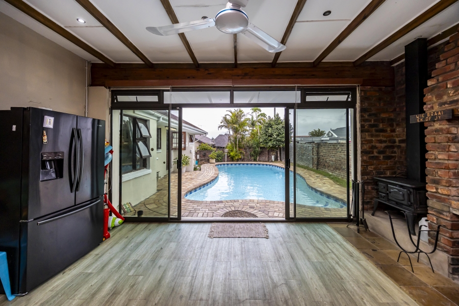 To Let 3 Bedroom Property for Rent in Beacon Bay Eastern Cape